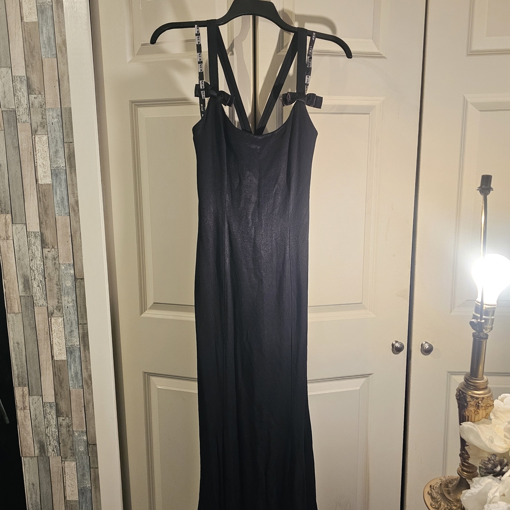 Sleek Black Strappy Maxi Dress. Very Flattering Fit Size Large